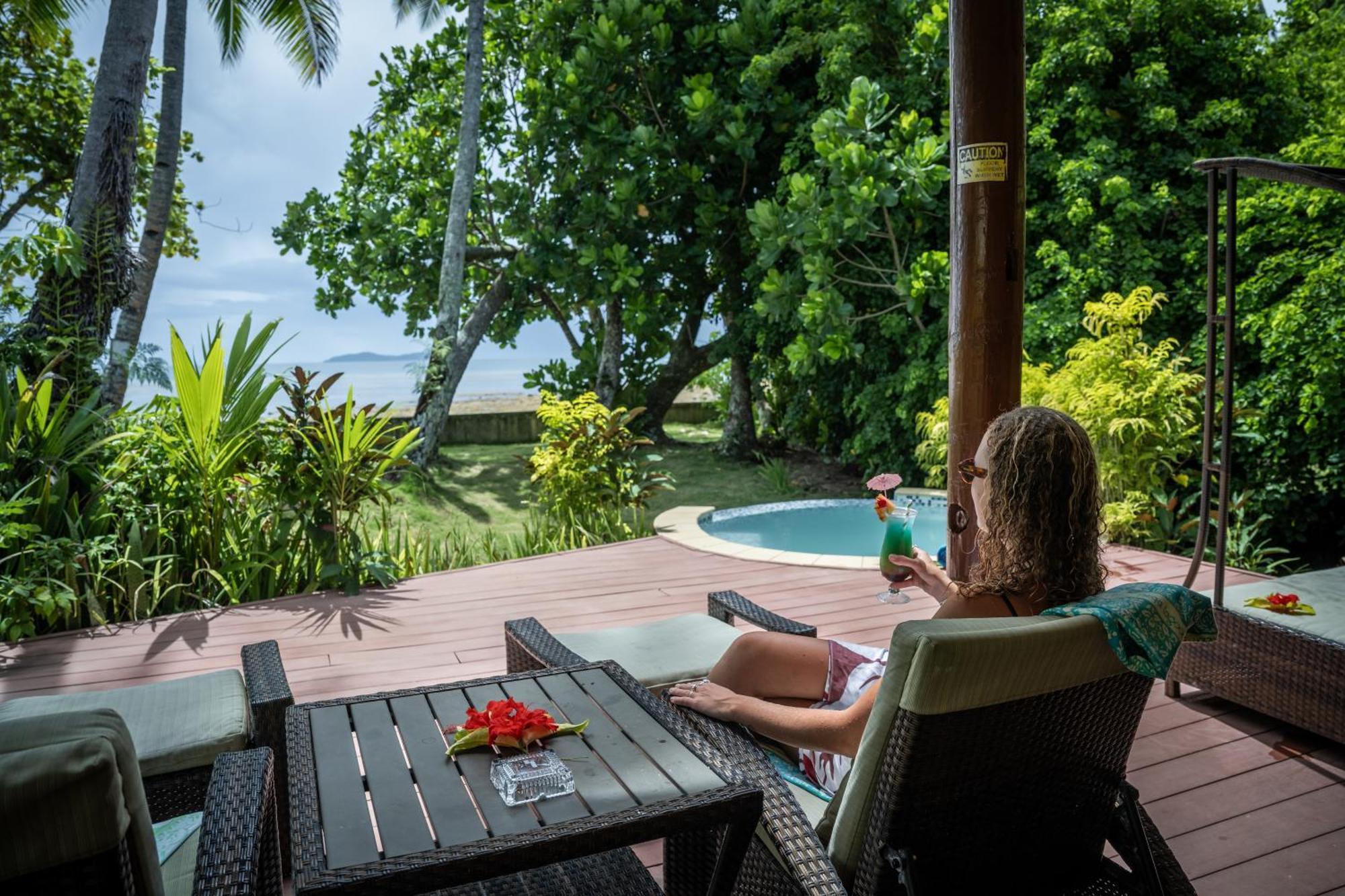 Beqa Lagoon Resort Raviravi Extérieur photo